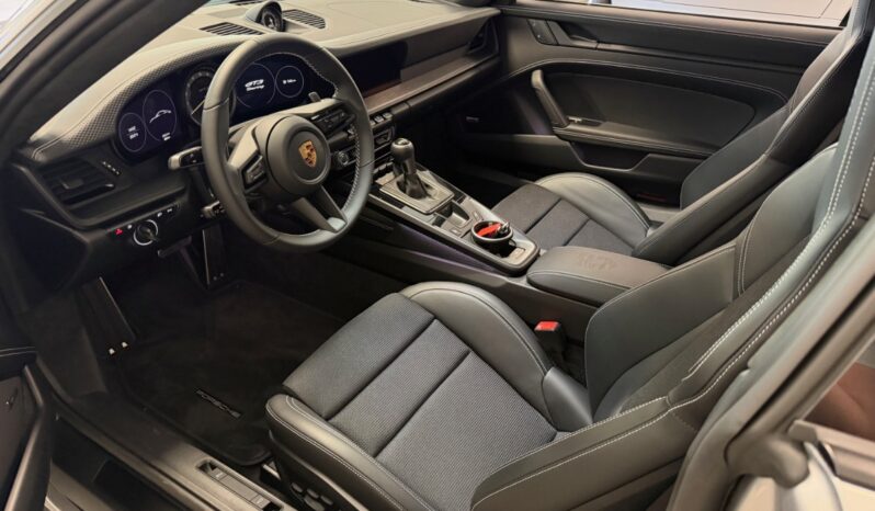 Porsche 911 992 GT3 Touring full