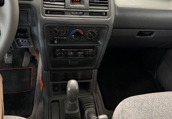 Mitsubishi Pajero Montero V6 full