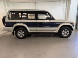 Mitsubishi Pajero Montero V6 full