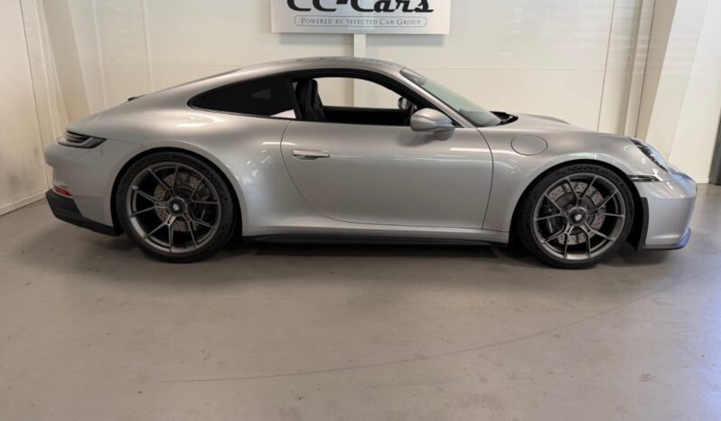 Porsche 911 992 GT3 Touring full