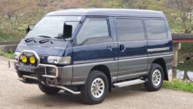 Mitsubishi Pajero L300 Starwagon