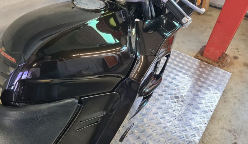 Honda CBR 1000 F full