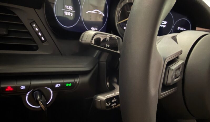Porsche 911 992 GT3 Touring full