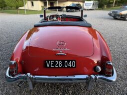 Mercedes-Benz 190 SL (W121) cabriolet full