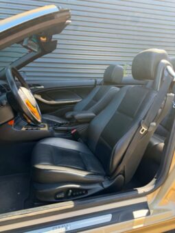 BMW 3-serie E46 330 CI full
