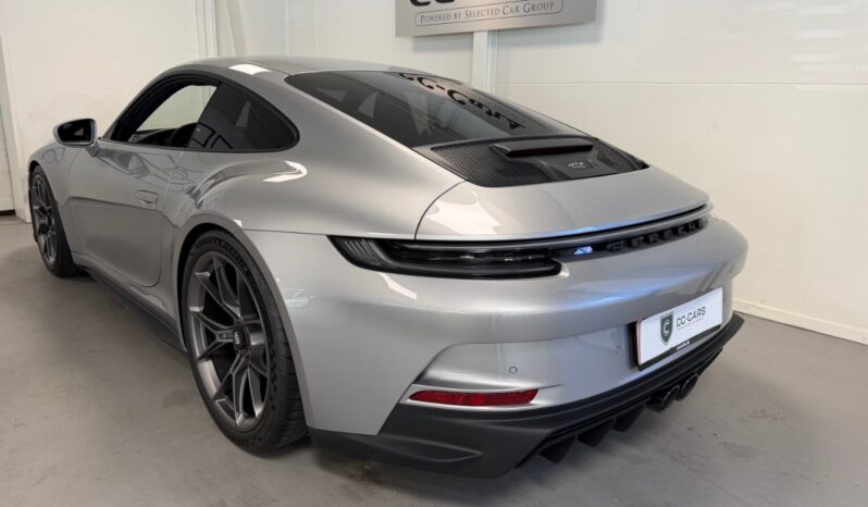 Porsche 911 992 GT3 Touring full