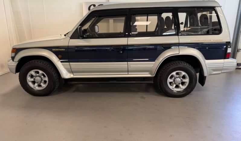 Mitsubishi Pajero Montero V6 full