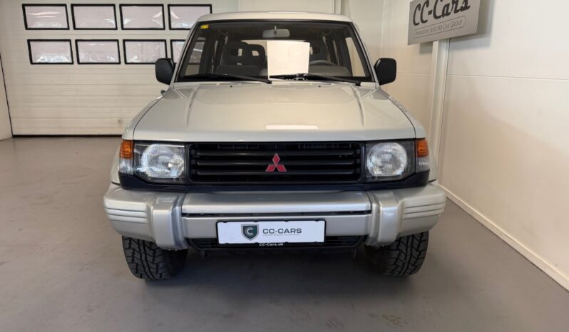 Mitsubishi Pajero Montero V6 full