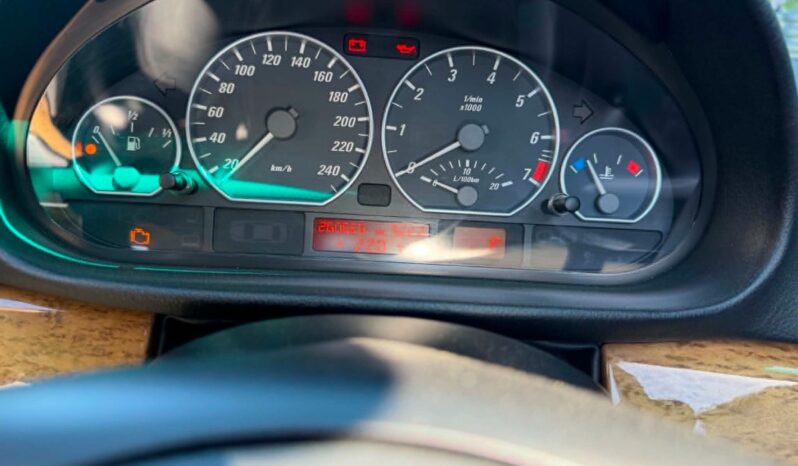 BMW 3-serie E46 330 CI full