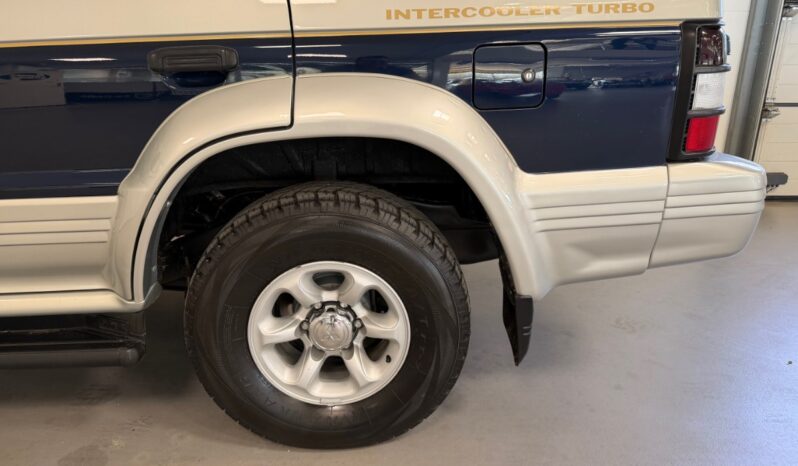 Mitsubishi Pajero Montero V6 full