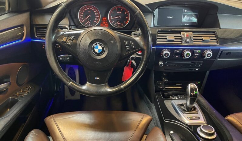 BMW 5-serie E60 550i 4,8 M-Sport Steptr. 4d full