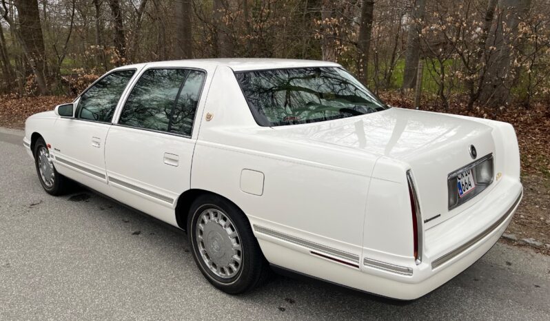 Cadillac DeVille Northstar V8 full
