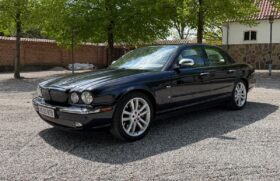 Jaguar XJR 4.2 Kompressor (model gen X350)
