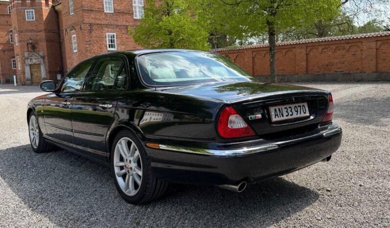 Jaguar XJR 4.2 Kompressor (model gen X350) full