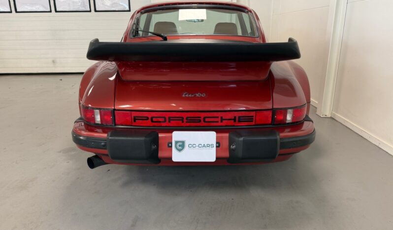 Porsche 911 930 3.3 Turbo Coupe full