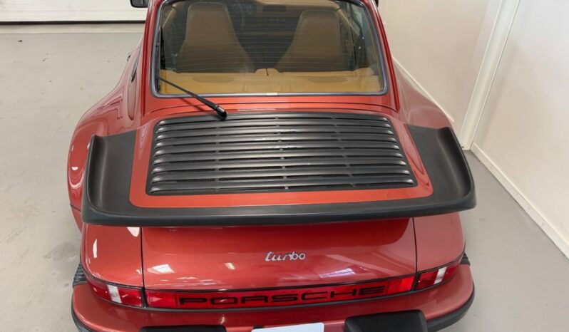 Porsche 911 930 3.3 Turbo Coupe full