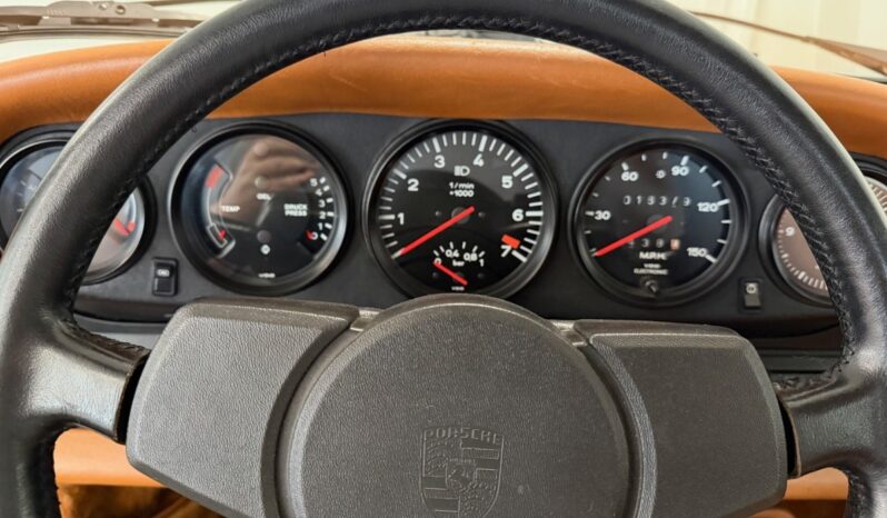 Porsche 911 930 3.3 Turbo Coupe full