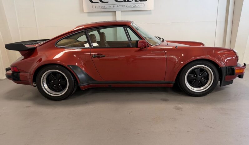 Porsche 911 930 3.3 Turbo Coupe full
