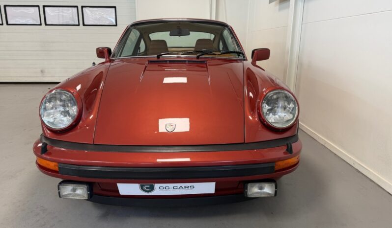 Porsche 911 930 3.3 Turbo Coupe full