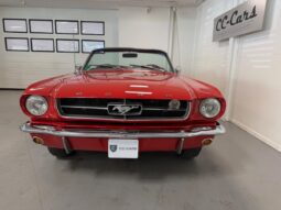 Ford Mustang Cabriolet V8 full