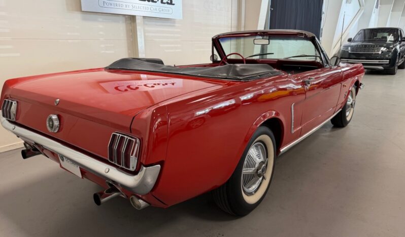Ford Mustang Cabriolet V8 full