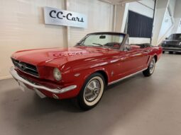 Ford Mustang Cabriolet V8 full