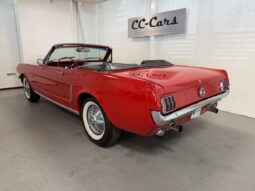 Ford Mustang Cabriolet V8 full