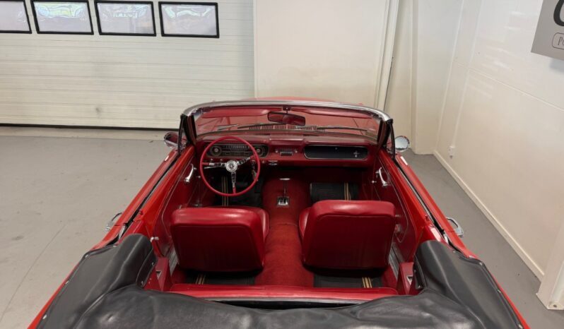 Ford Mustang Cabriolet V8 full