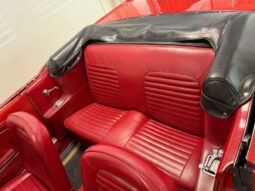 Ford Mustang Cabriolet V8 full