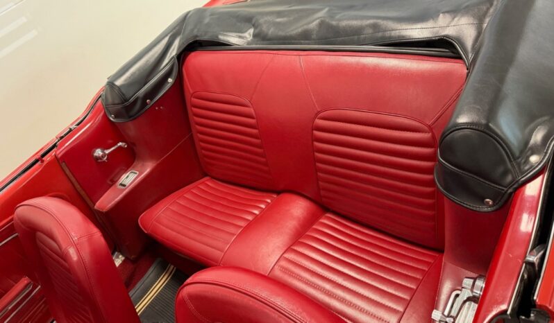 Ford Mustang Cabriolet V8 full
