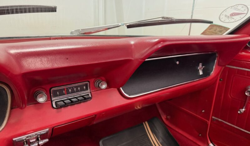 Ford Mustang Cabriolet V8 full
