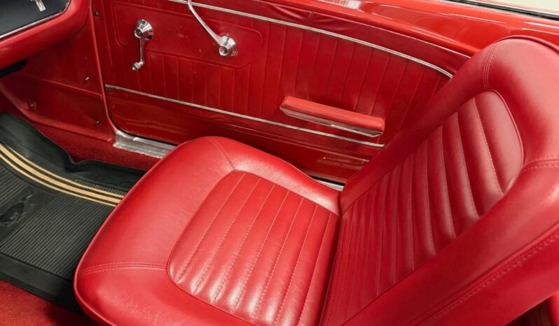 Ford Mustang Cabriolet V8 full