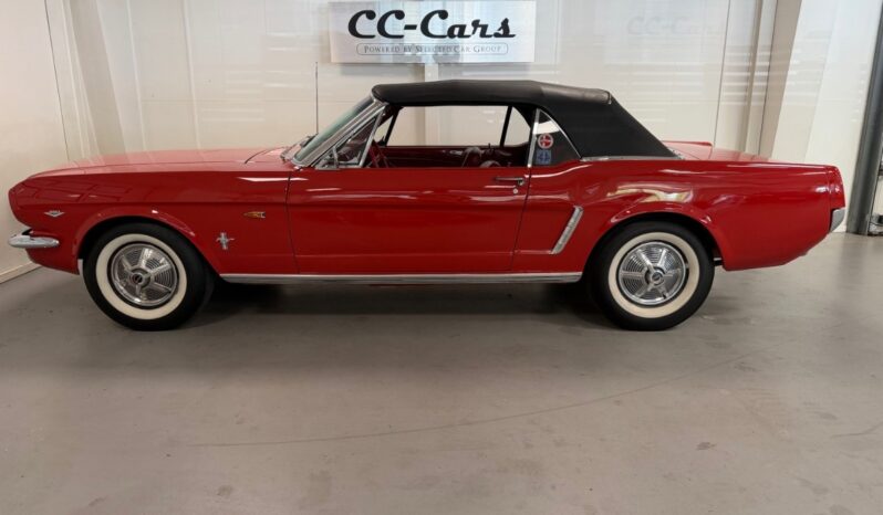 Ford Mustang Cabriolet V8 full