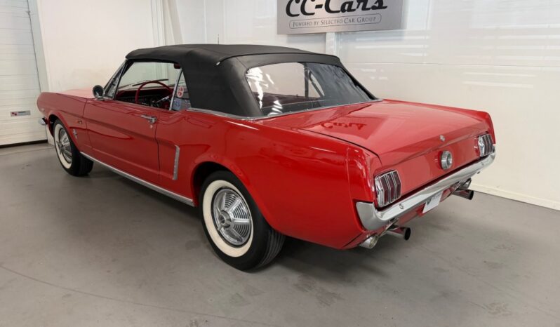 Ford Mustang Cabriolet V8 full
