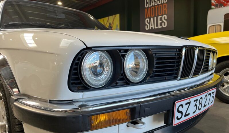 BMW 3-serie E30 320i 2-dørs full