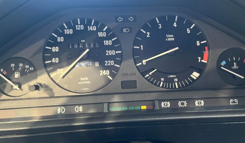 BMW 3-serie E30 320i 2-dørs full