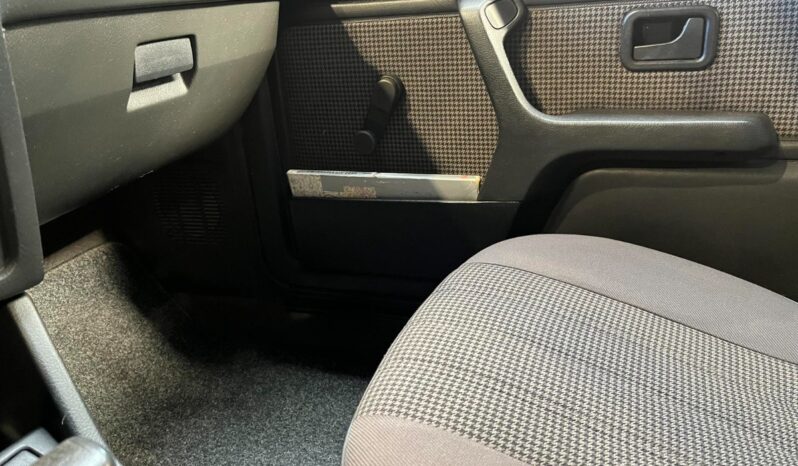 BMW 3-serie E30 320i 2-dørs full