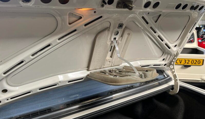 BMW 3-serie E30 320i 2-dørs full