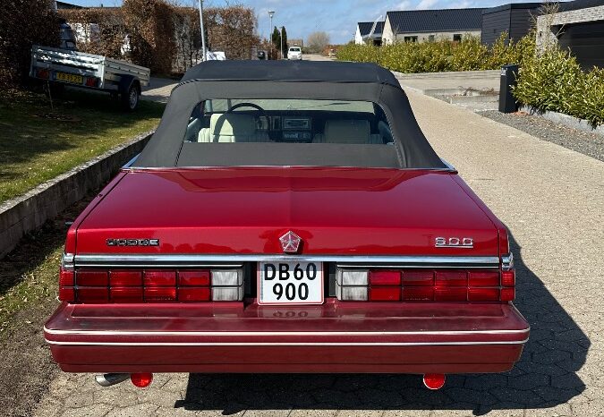 Dodge Challenger 600 Convertible full