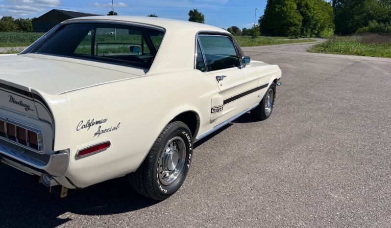 Ford Mustang GT/CS full