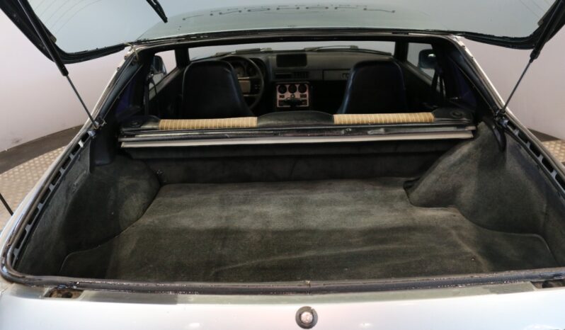 Porsche 944 2,5 Coupe full