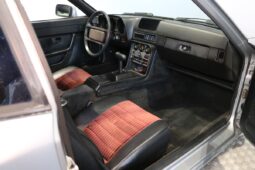 Porsche 944 2,5 Coupe full