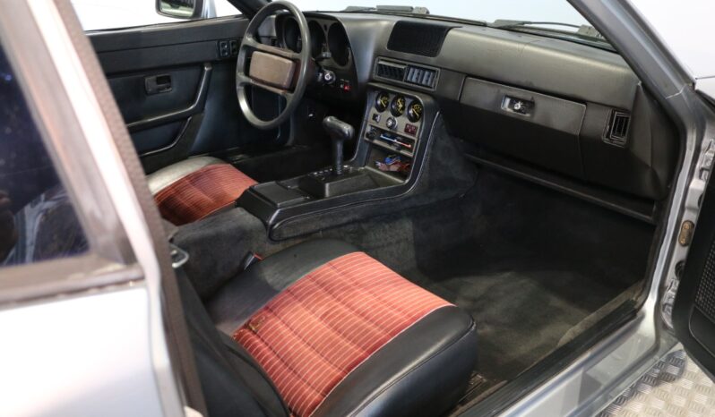 Porsche 944 2,5 Coupe full