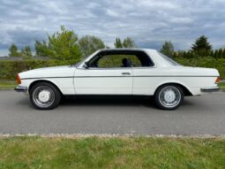 Mercedes-Benz 200-300 (W123) 230C full