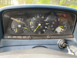 Mercedes-Benz 200-300 (W123) 230C full