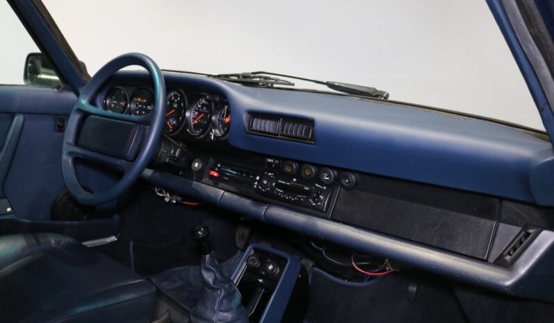 Porsche 911 930 3,3 Turbo Coupe full