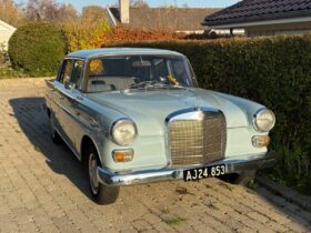 Mercedes-Benz 190-230 (W110) 230