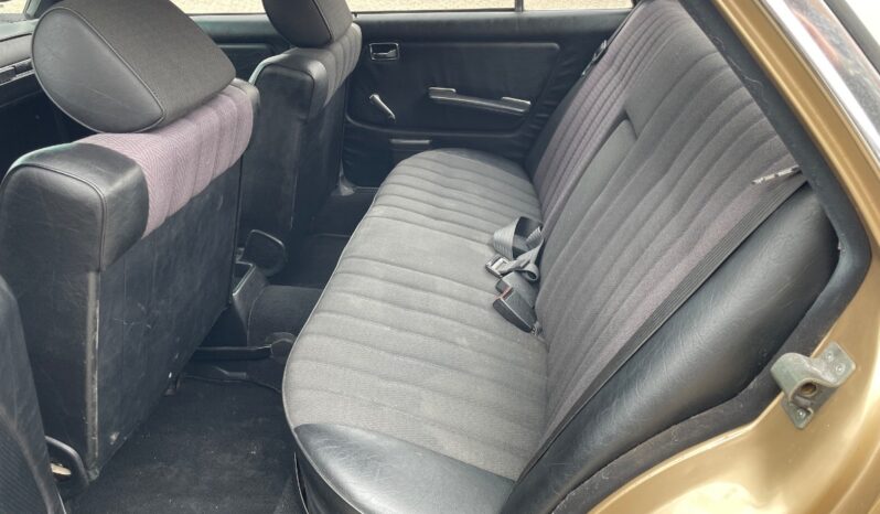 Mercedes-Benz 200-300 (W123) 230 E Aut full