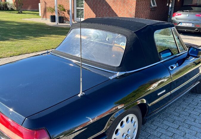 Alfa Romeo Spider Serie 4 full