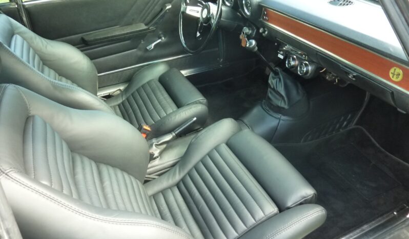 Alfa Romeo Giulia GTJ 1300 full